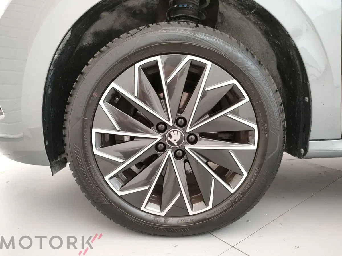 Skoda Kamiq usata a Varese (6)