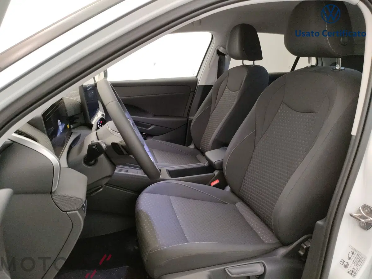 Volkswagen T-Roc nuova a Varese (10)
