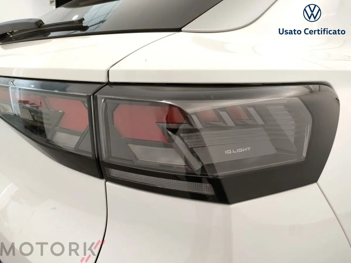 Volkswagen T-Roc nuova a Varese (8)