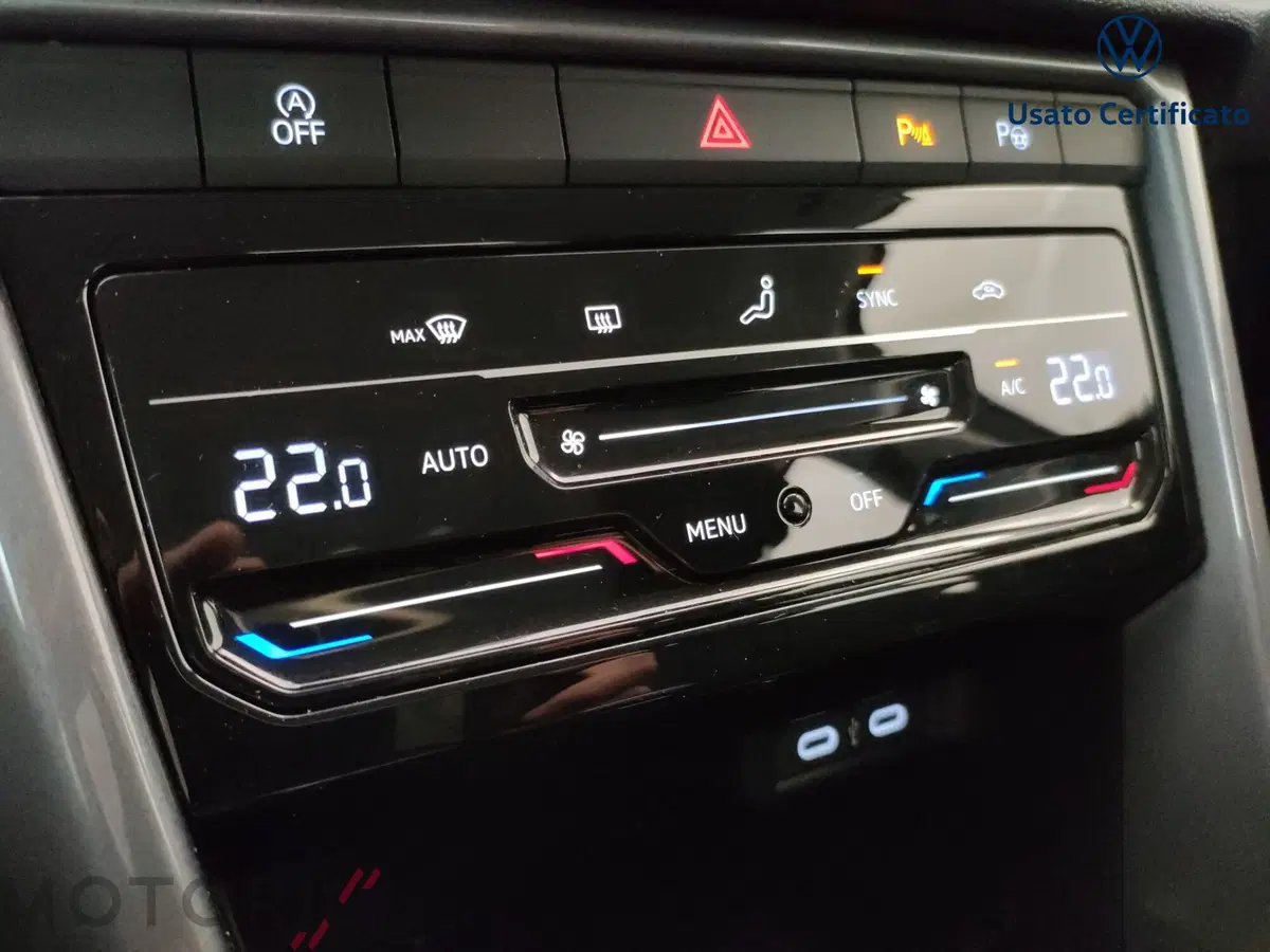 Volkswagen T-Roc usata a Varese (14)