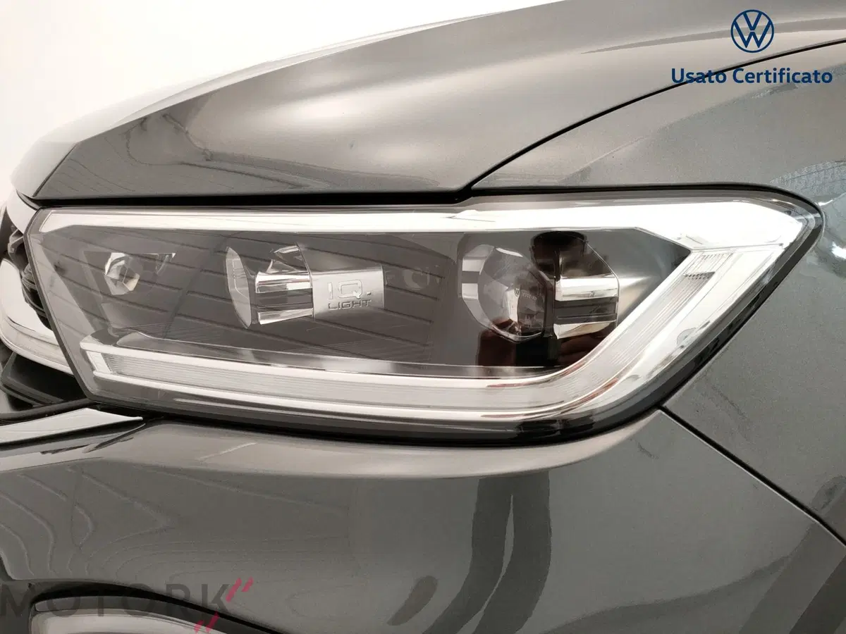 Volkswagen T-Roc usata a Varese (7)