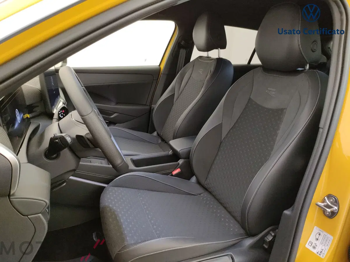 Volkswagen T-Roc usata a Varese (11)