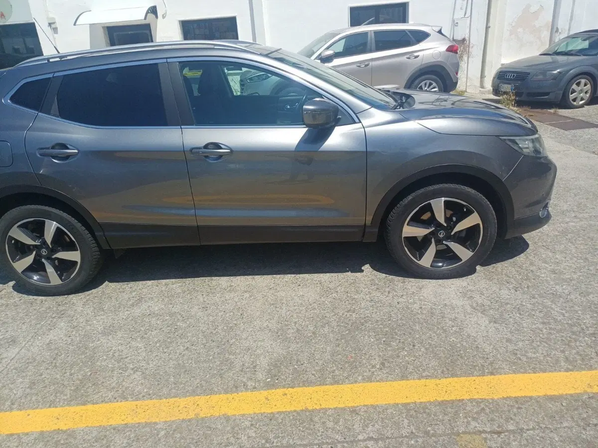 Nissan Qashqai usata a La Spezia (6)