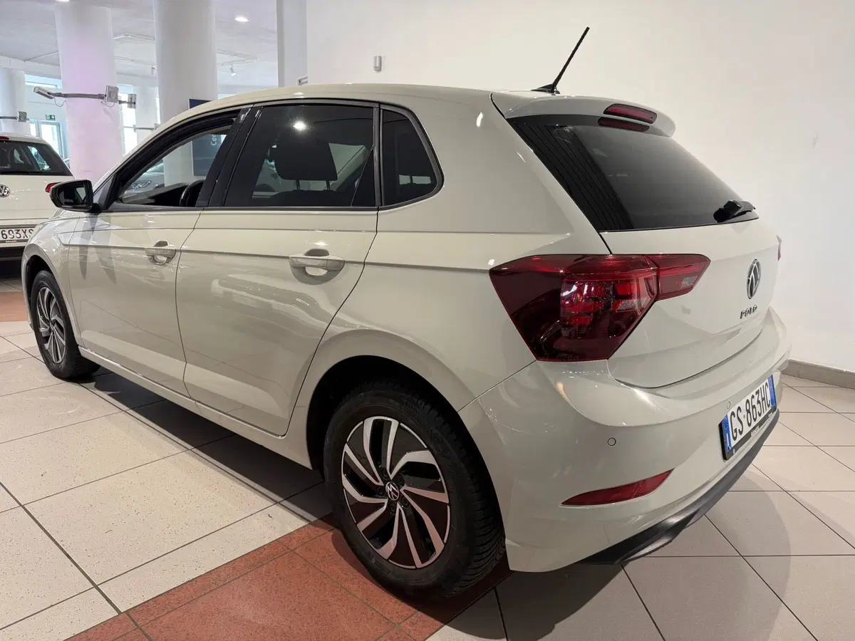 Volkswagen Polo usata a Genova (3)