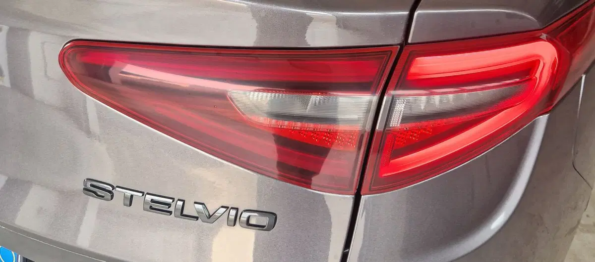 Alfa Romeo Stelvio usata a Terni (19)