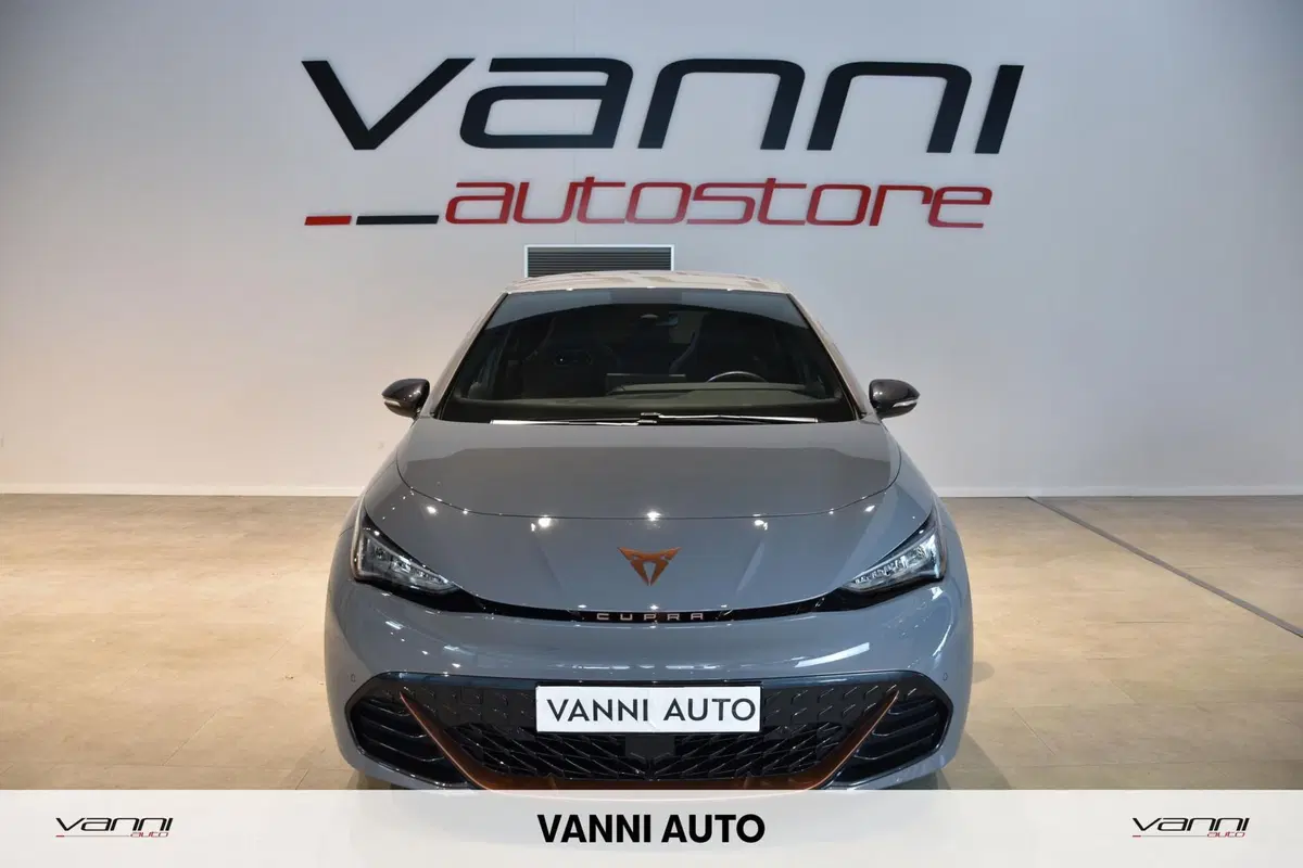 Cupra Born usata a Verona (2)