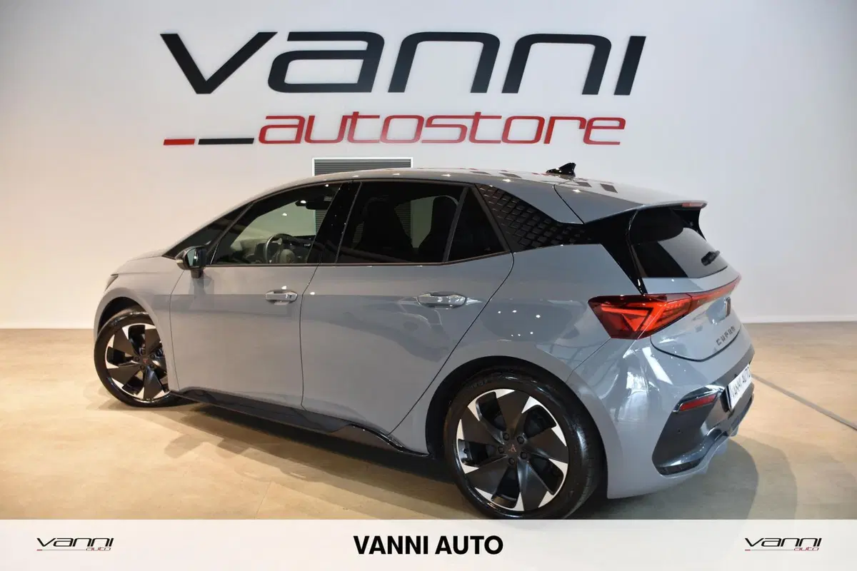 Cupra Born usata a Verona (4)