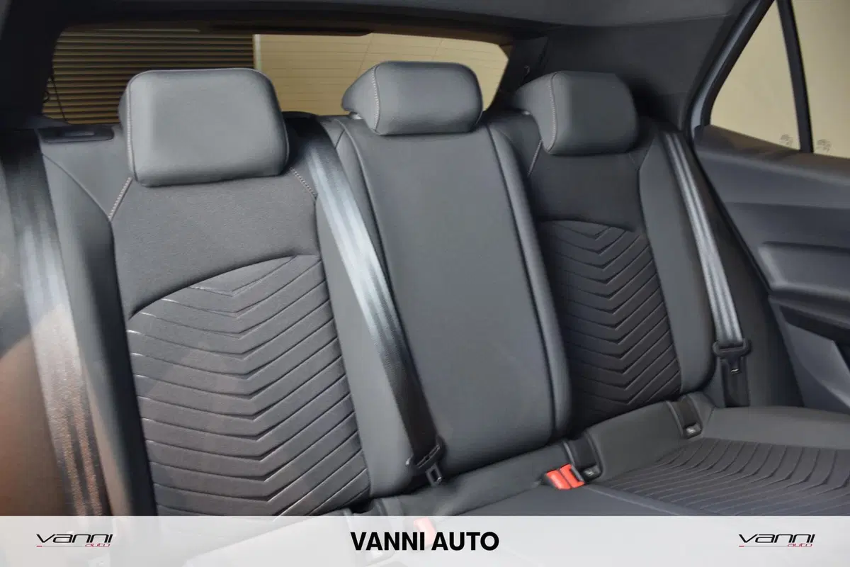 Cupra Born usata a Verona (9)