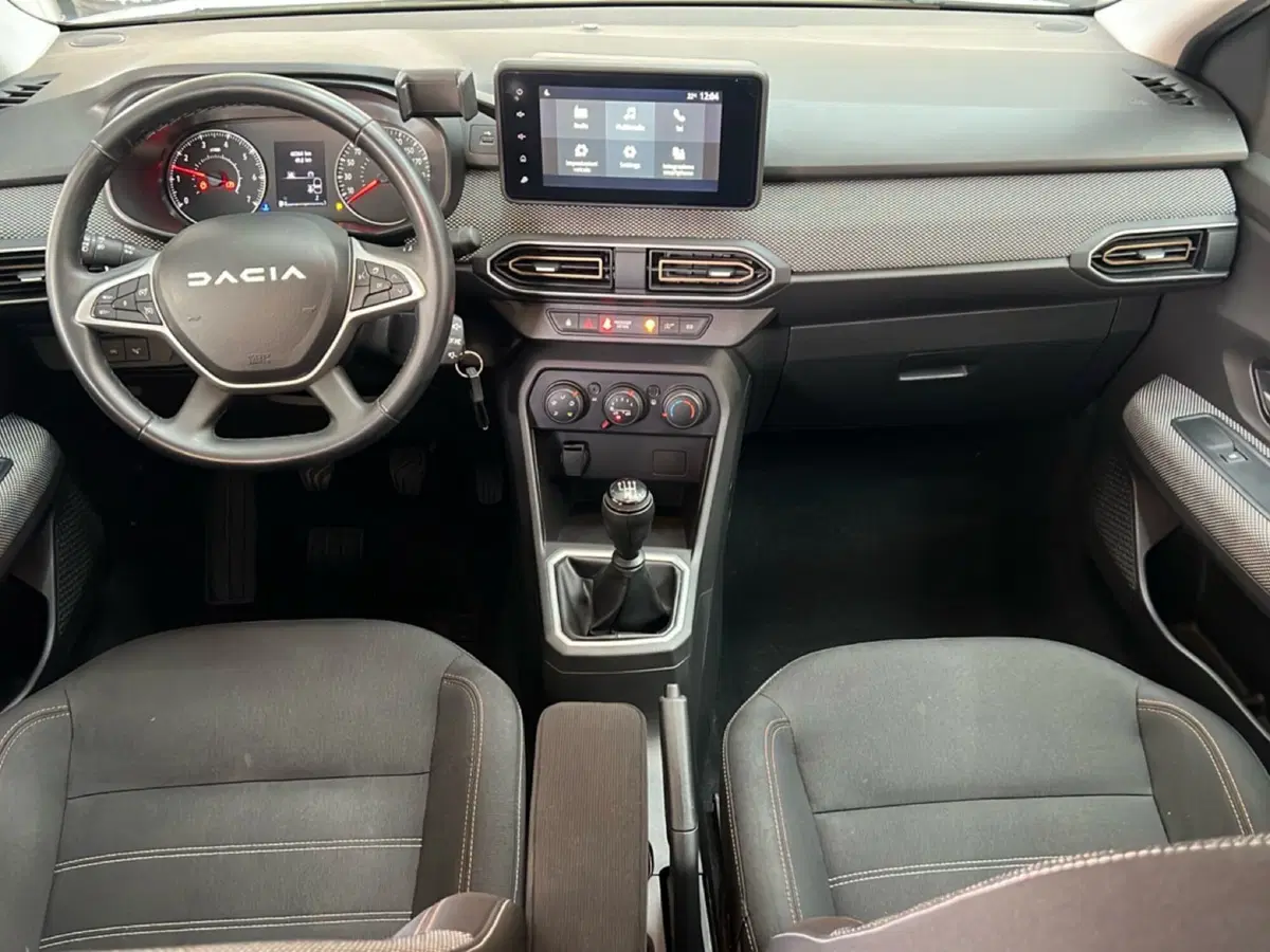 Dacia Sandero usata a Roma (11)