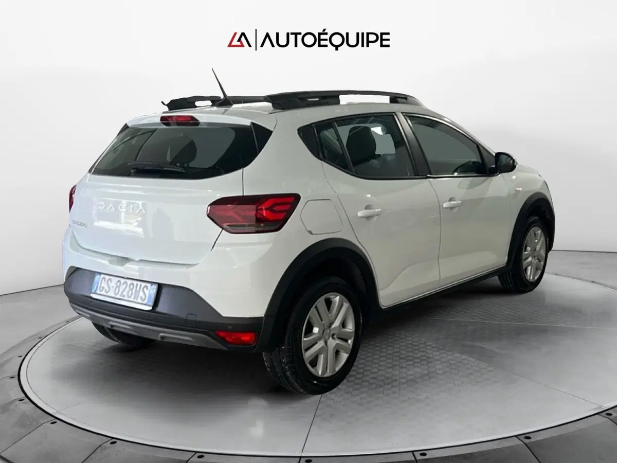 Dacia Sandero usata a Roma (5)