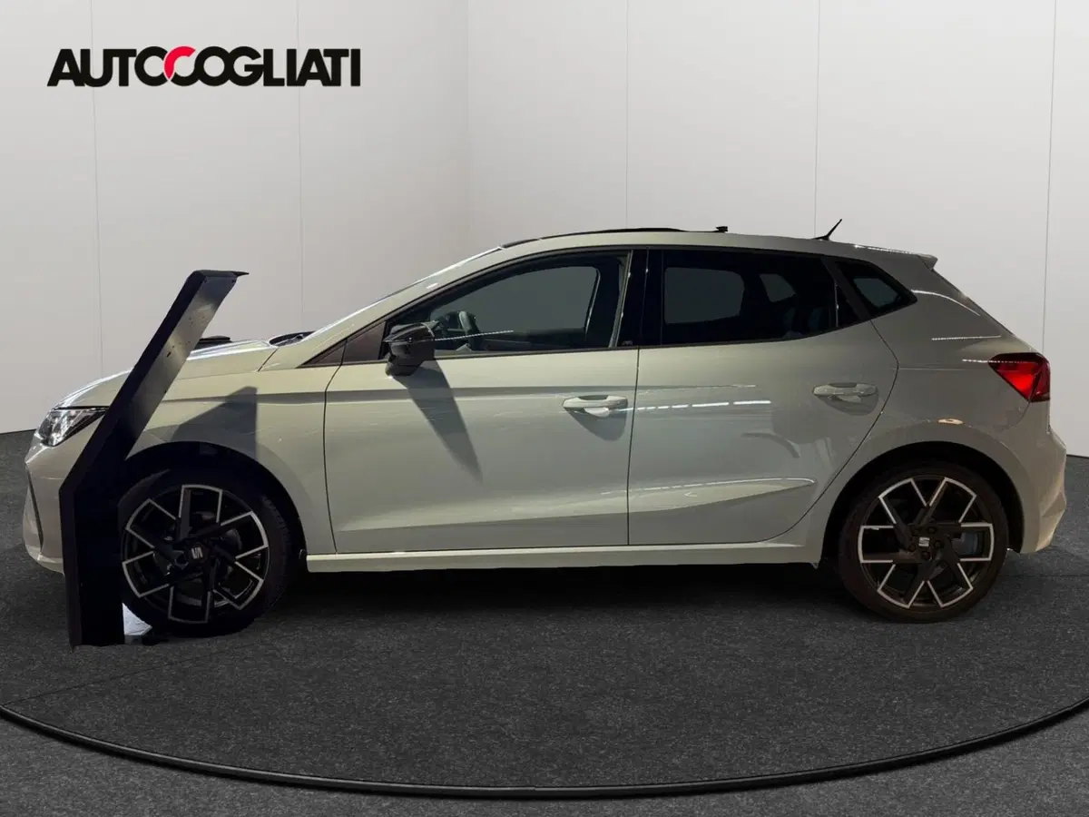 SEAT Ibiza nuova a Lecco (3)
