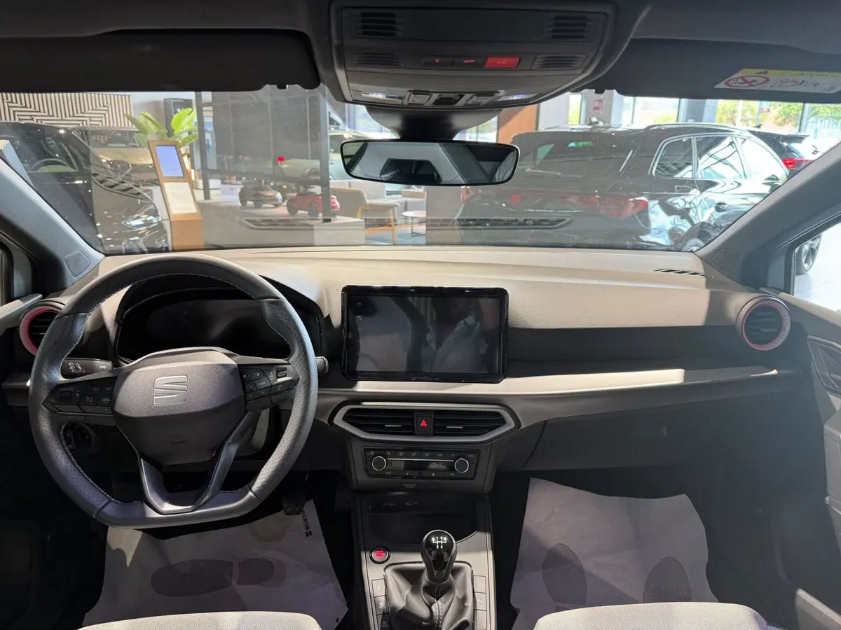 SEAT Ibiza nuova a Lecco (8)