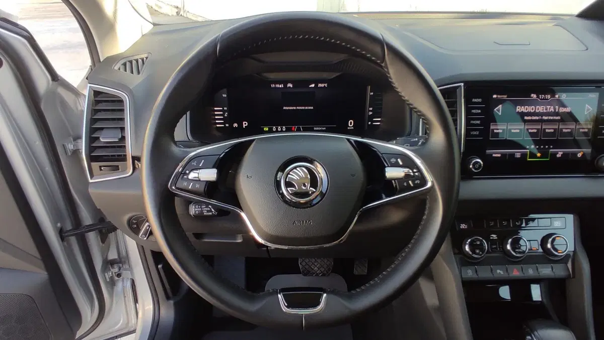 Skoda Karoq usata a Taranto (8)