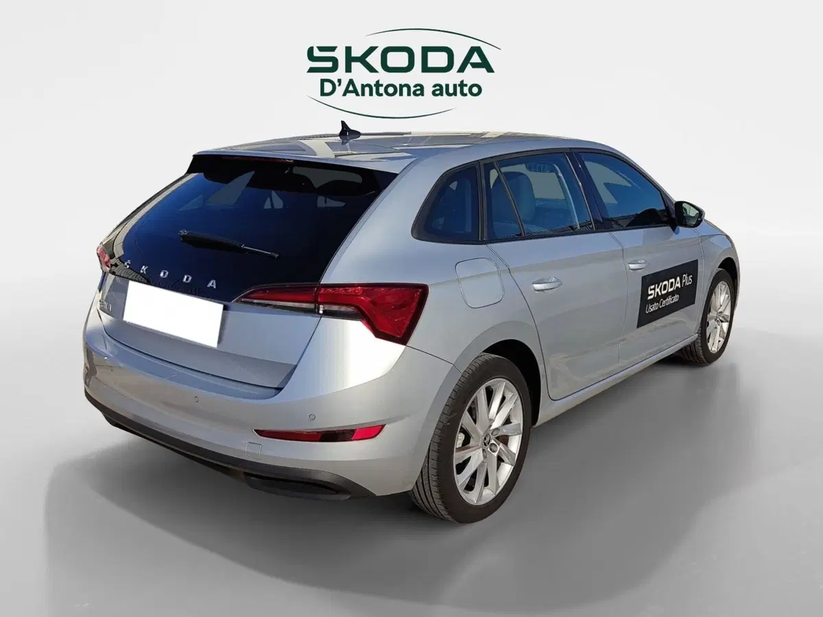 Skoda Scala usata a Taranto (3)