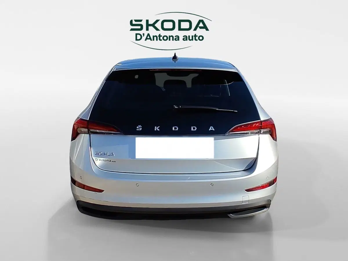 Skoda Scala usata a Taranto (5)