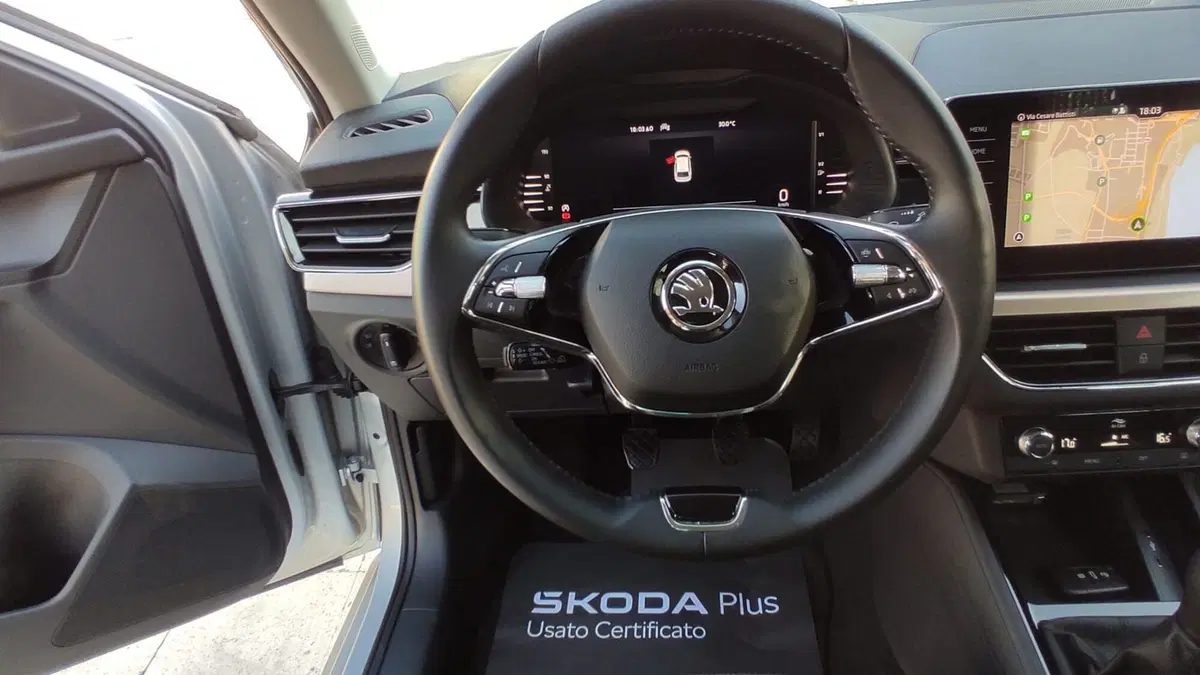 Skoda Scala usata a Taranto (8)
