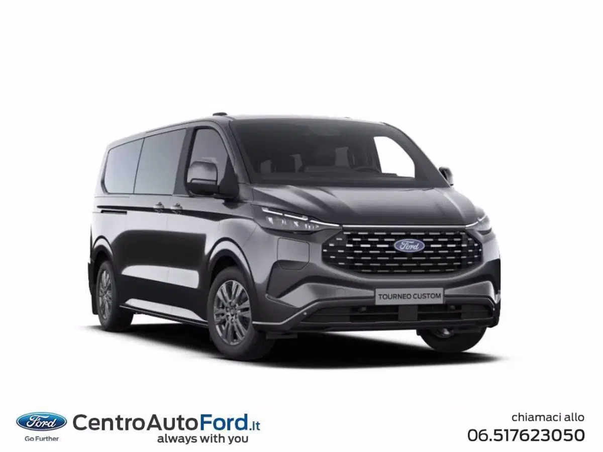 Ford Tourneo Custom nuova a Roma