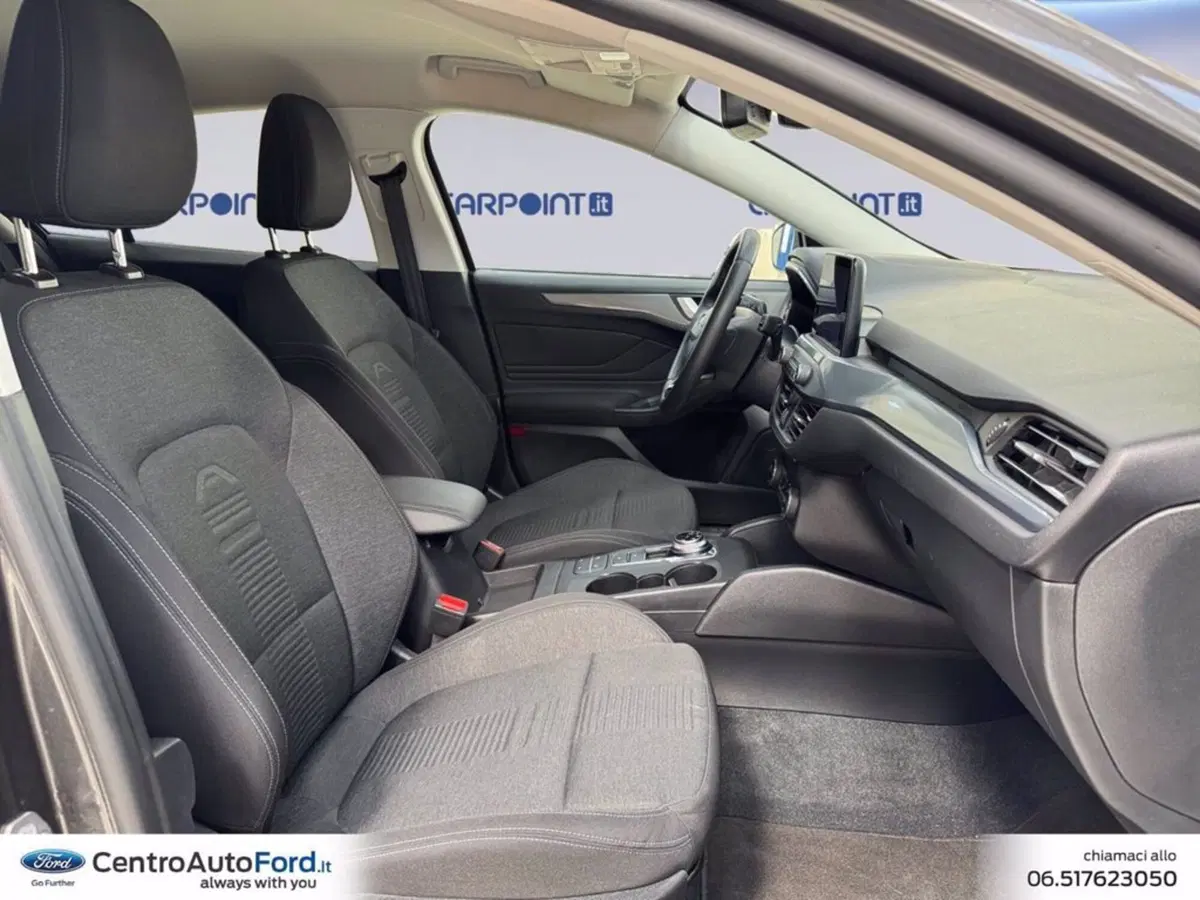 Ford Focus Station Wagon usata a Roma (15)