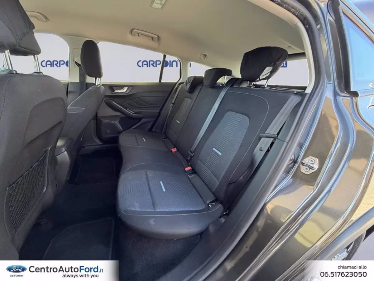 Ford Focus Station Wagon usata a Roma (13)