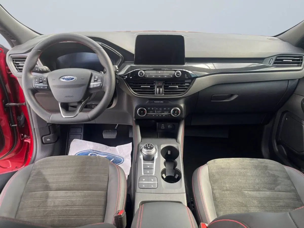 Ford Kuga usata a Milano (11)