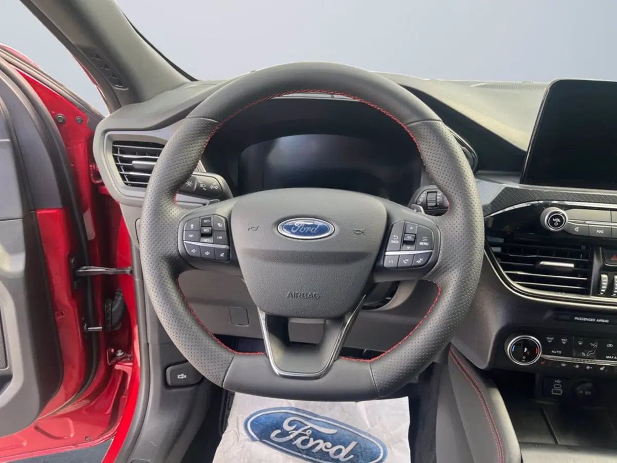 Ford Kuga usata a Milano (13)