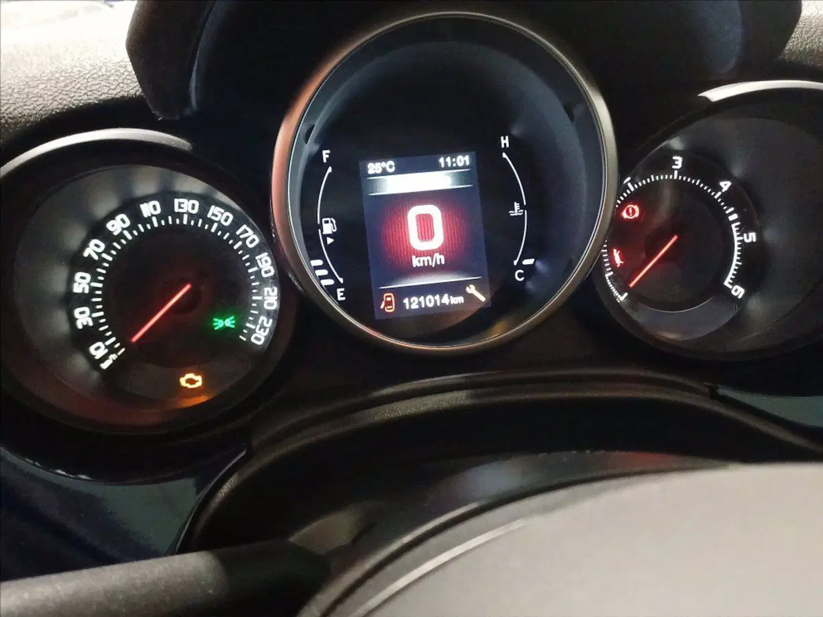 Fiat 500X usata a Milano (9)