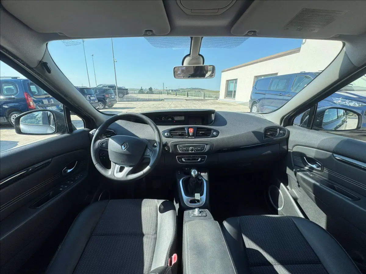 Renault Scenic E-Tech Electric nuova a Matera (10)
