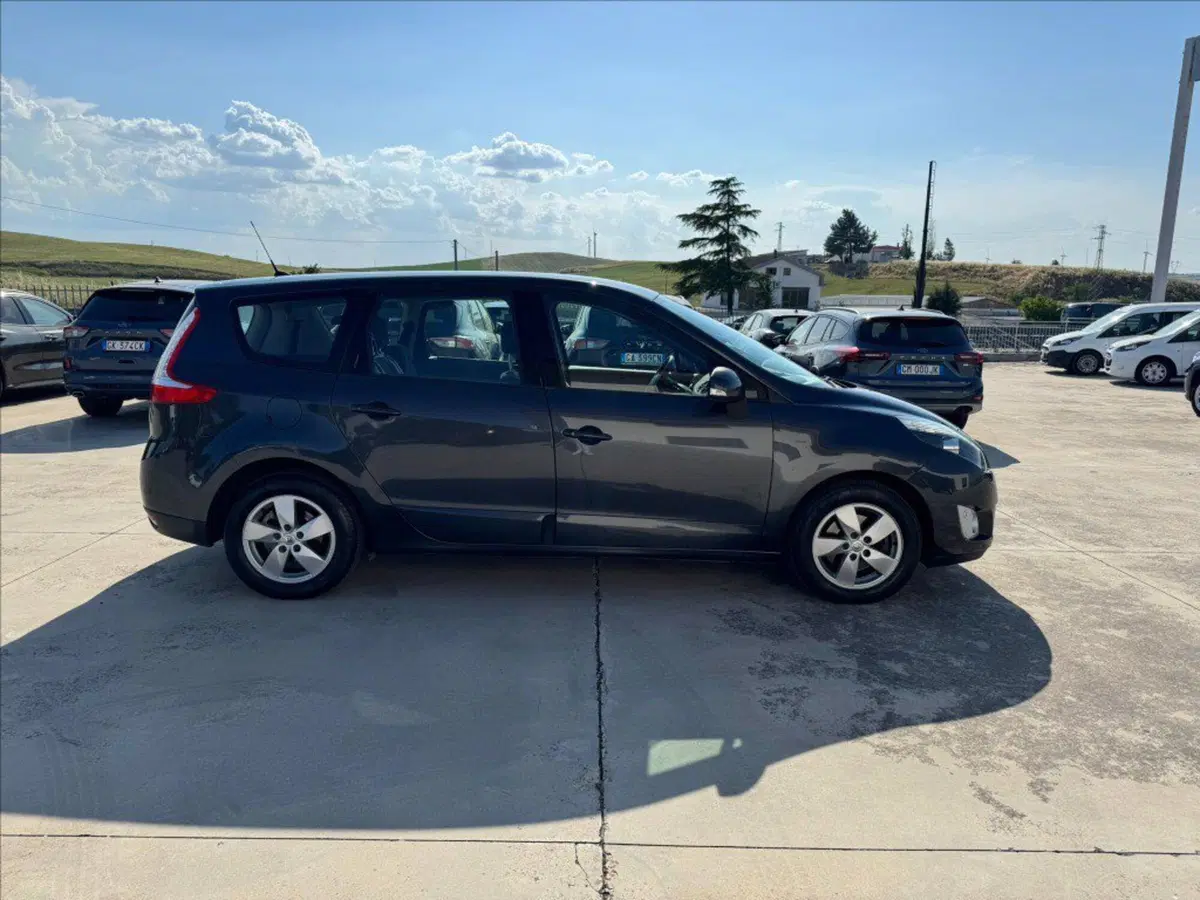 Renault Scenic E-Tech Electric nuova a Matera (8)