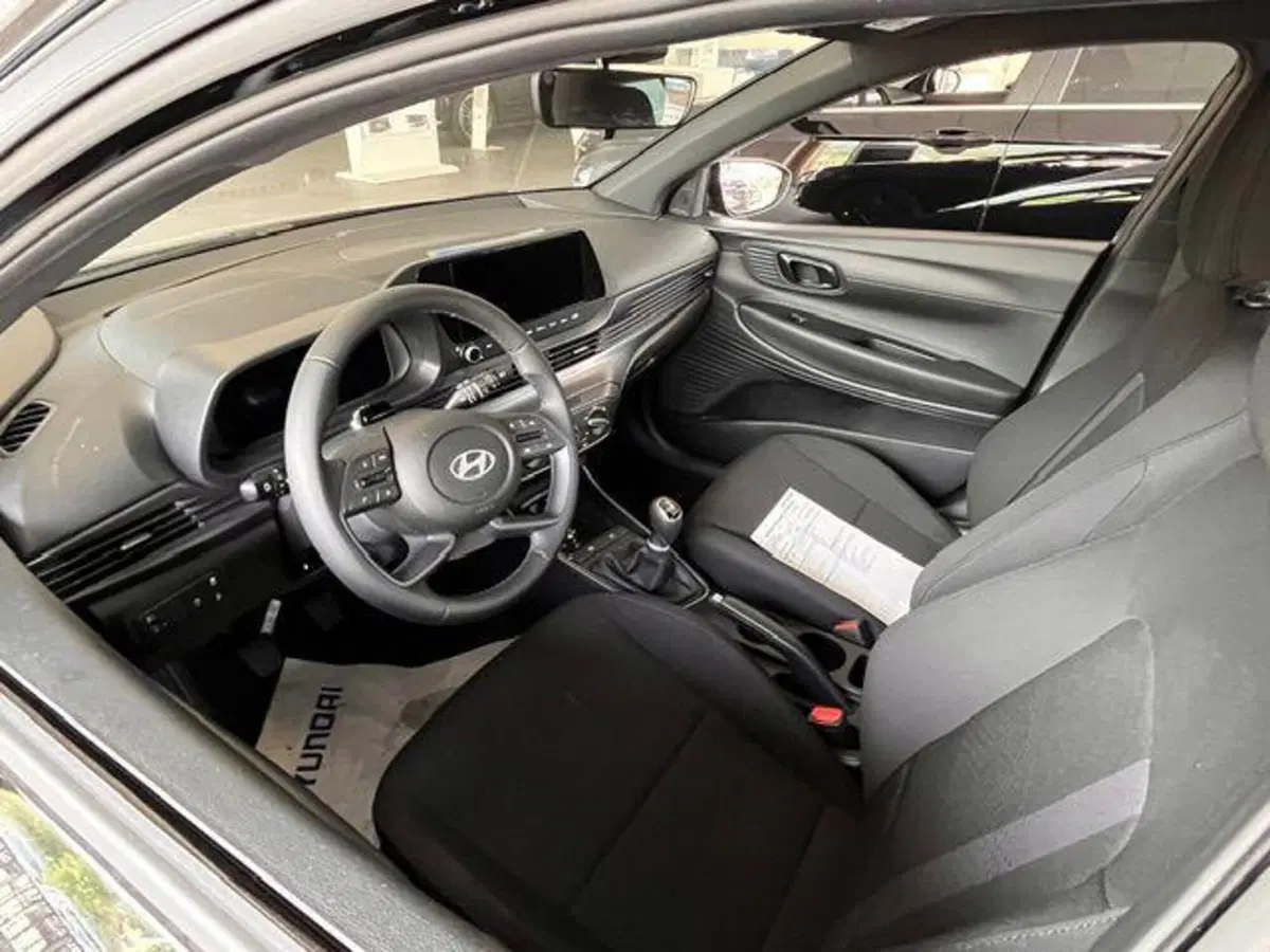 Hyundai i20 nuova a Verbano Cusio Ossola (10)