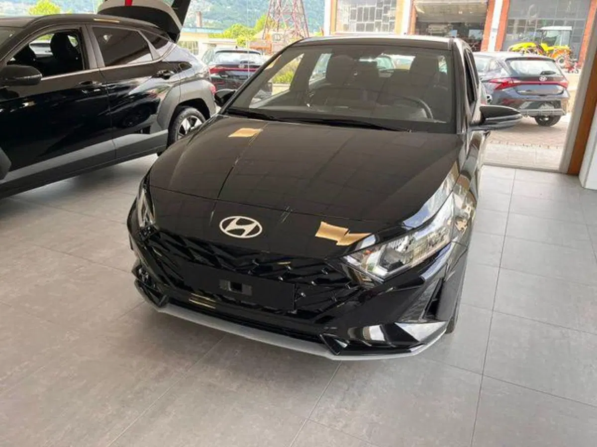 Hyundai i20 nuova a Verbano Cusio Ossola (2)