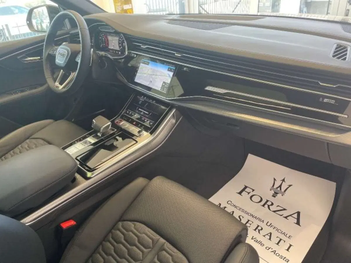 Audi RS Q8 usata a Torino (11)