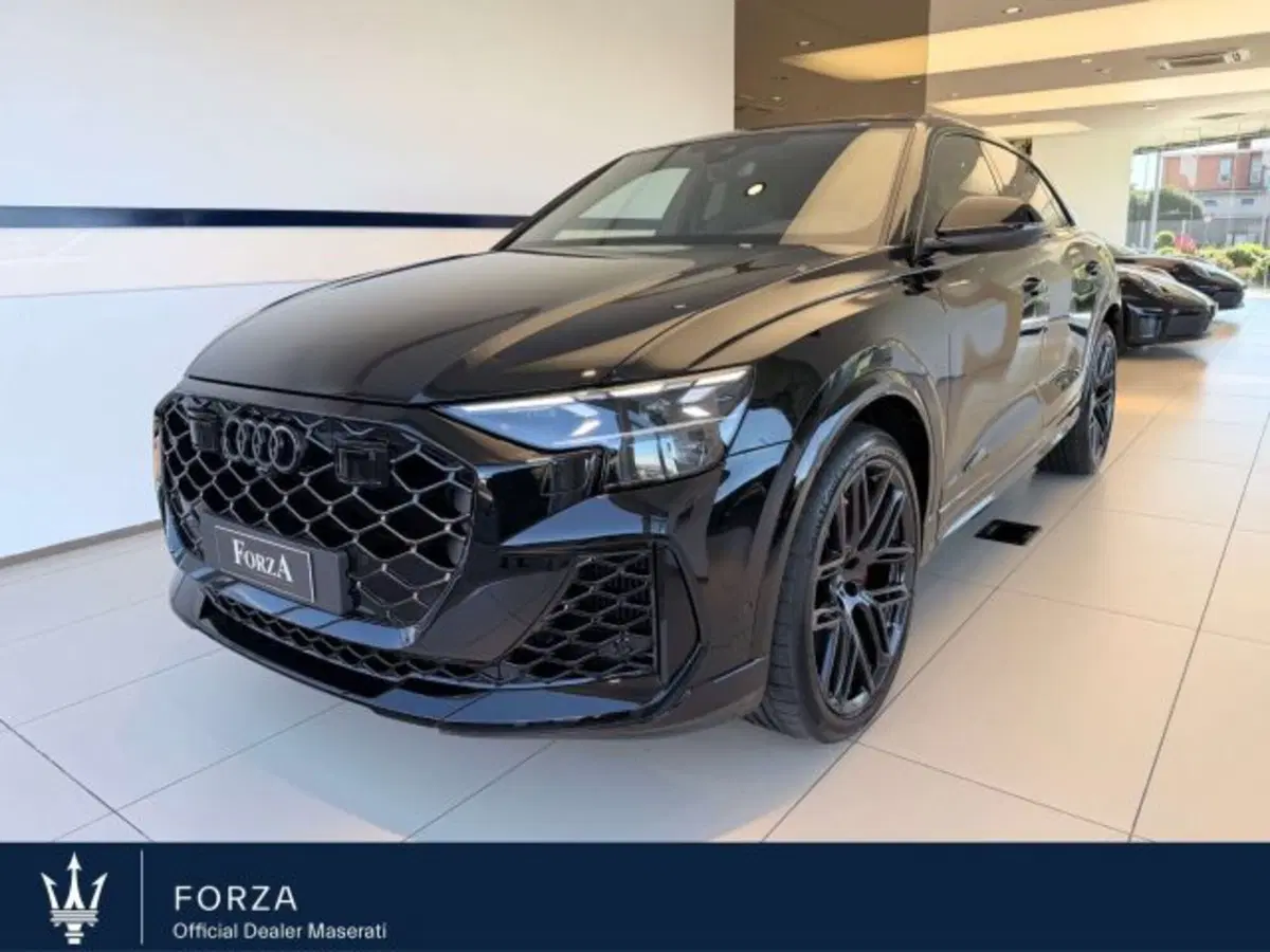 Audi RS Q8 nuova a Torino