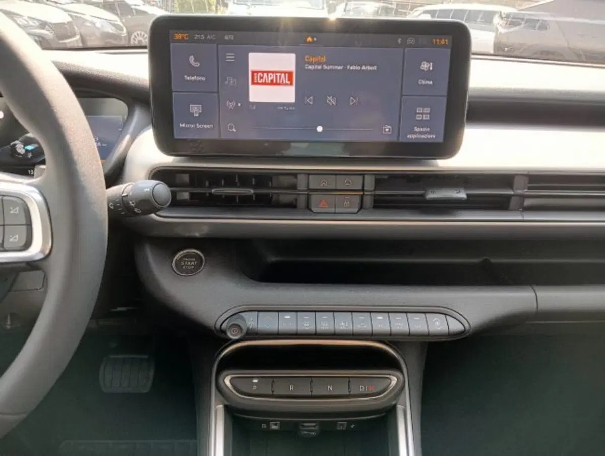Jeep Avenger nuova a Brescia (19)
