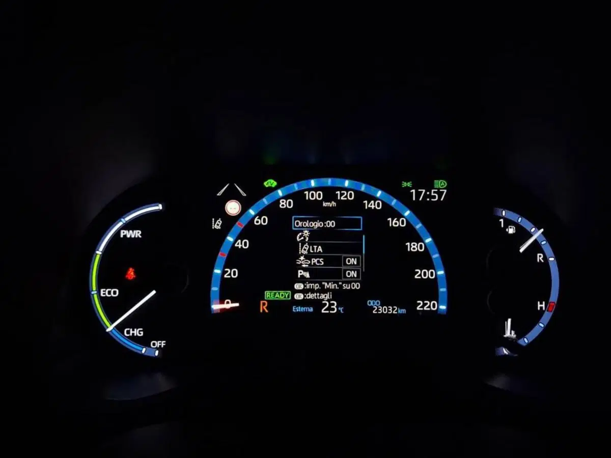 Toyota Yaris Cross usata a Torino (8)