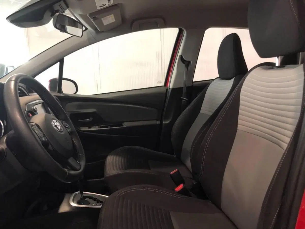 Toyota Yaris usata a Torino (14)