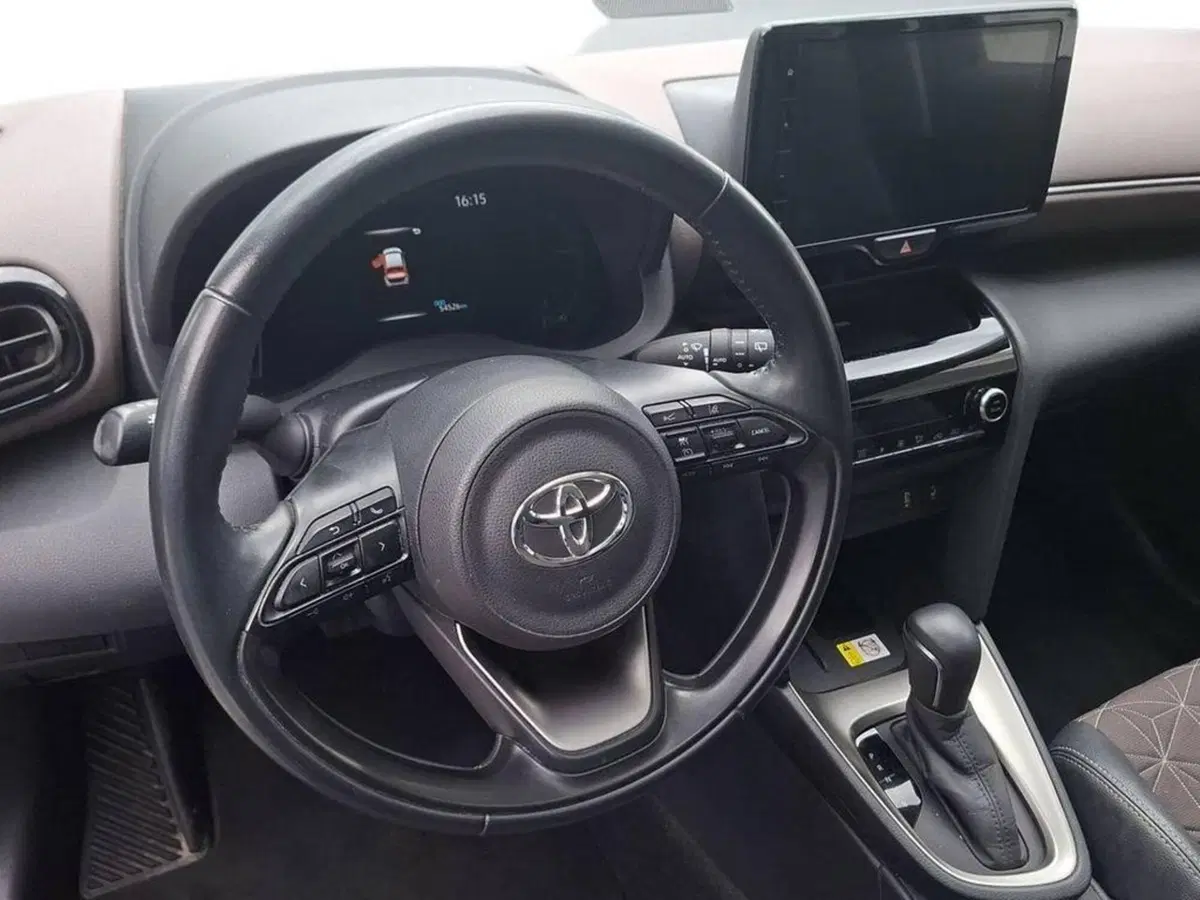 Toyota Yaris Cross usata a Torino (13)