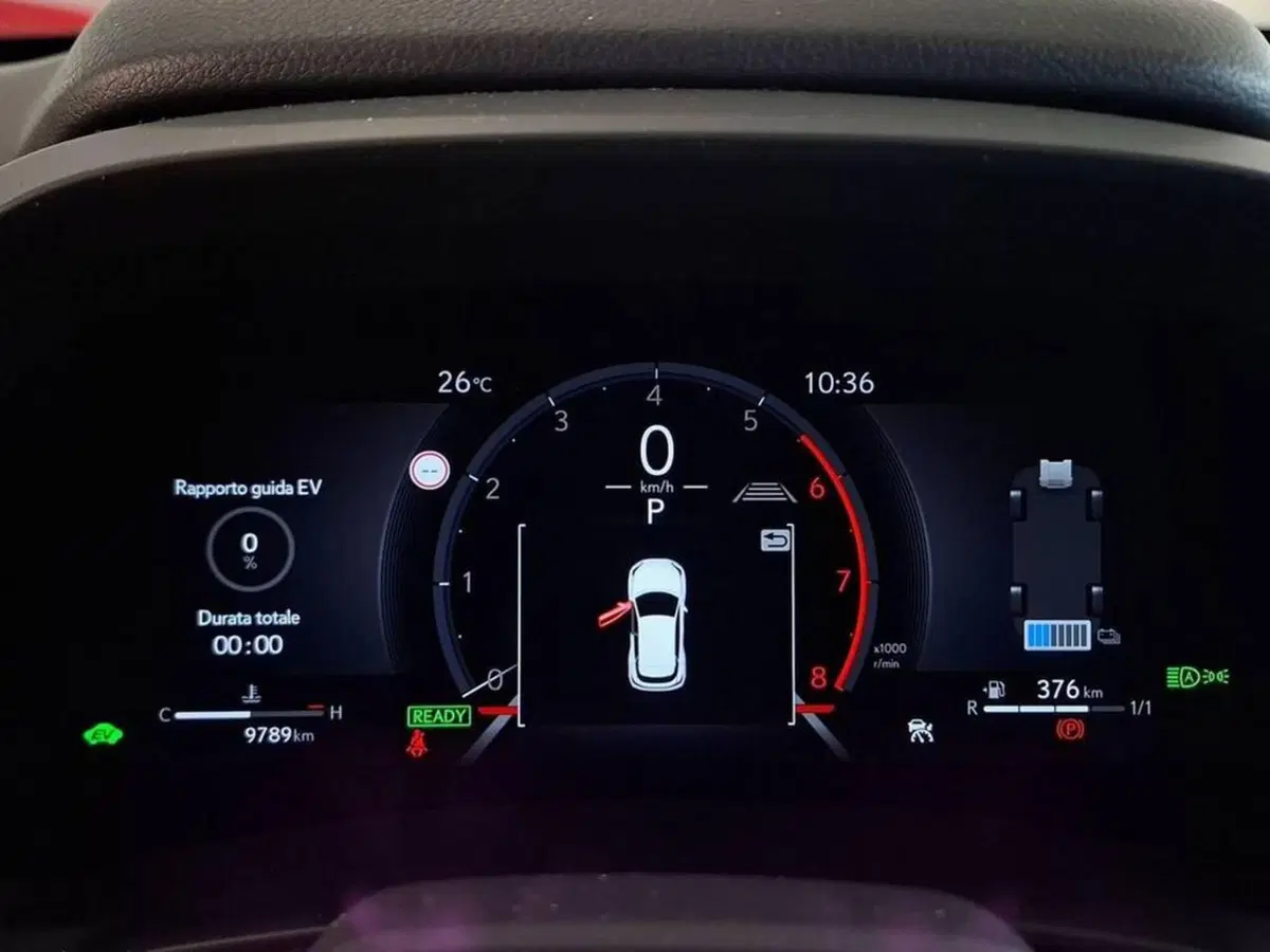 Lexus LBX usata a Torino (9)