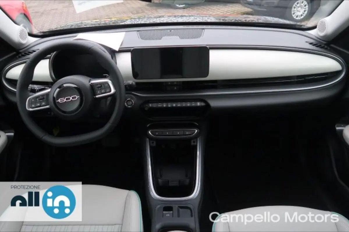 Fiat 600 nuova a Venezia (6)