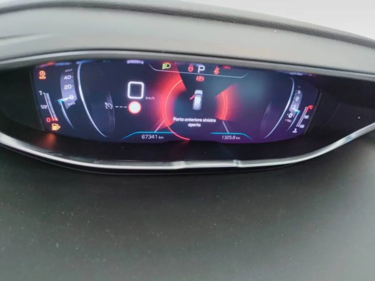 Peugeot 3008 usata a Teramo (15)