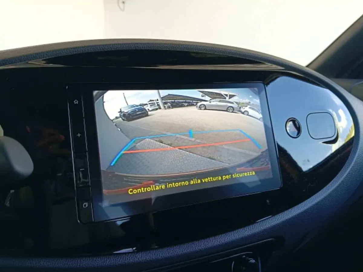 Toyota Aygo X nuova a Teramo (13)