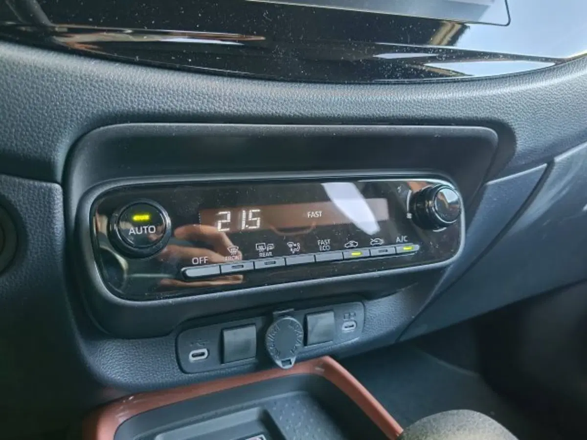 Toyota Aygo X nuova a Teramo (14)