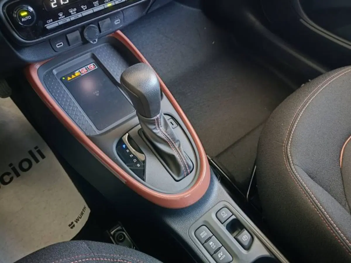 Toyota Aygo X nuova a Teramo (15)