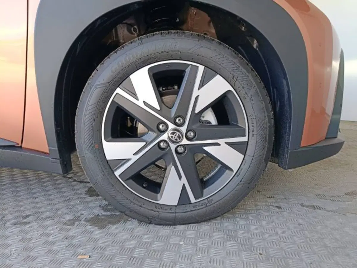 Toyota Aygo X nuova a Teramo (19)