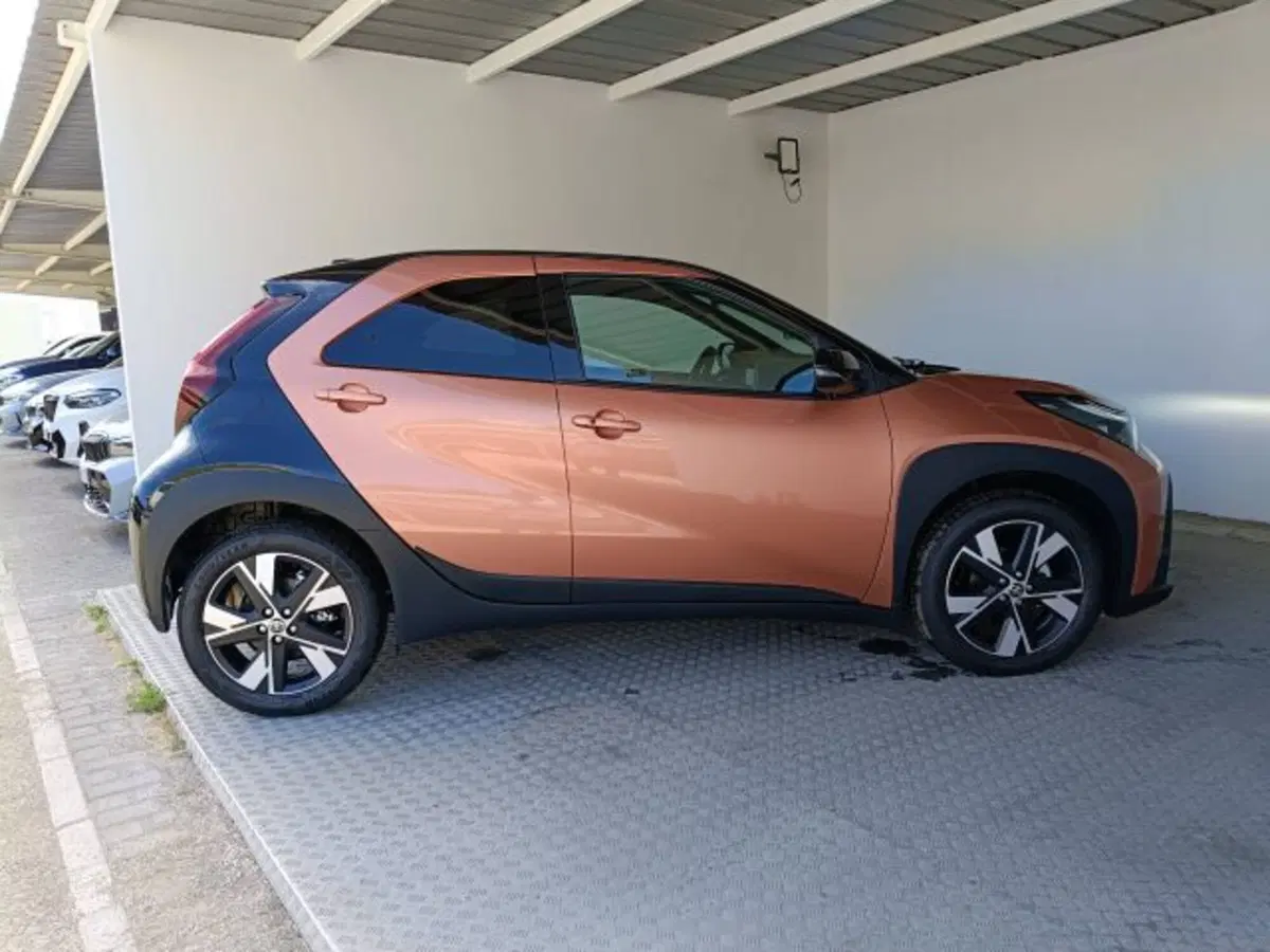 Toyota Aygo X nuova a Teramo (3)