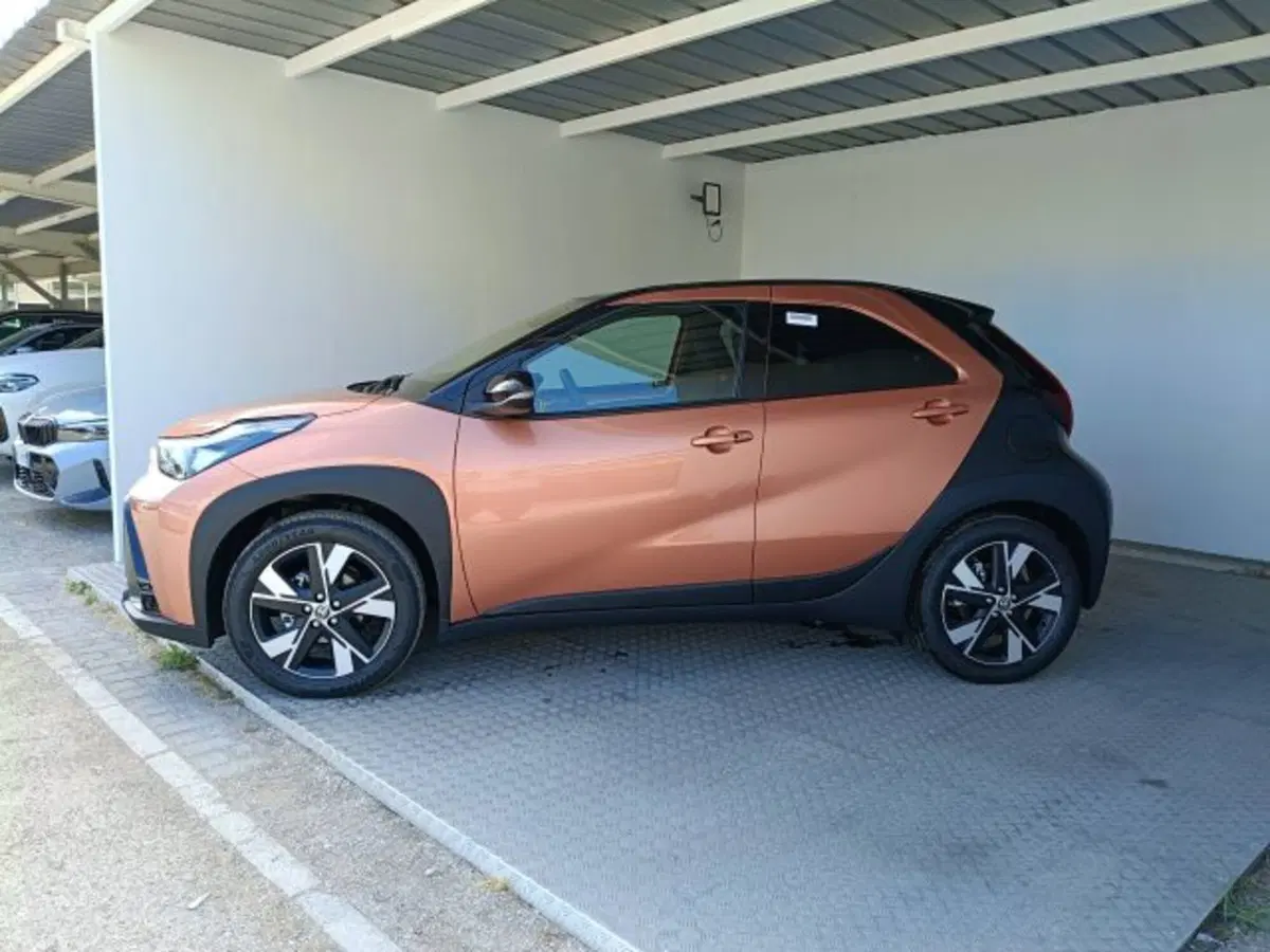 Toyota Aygo X nuova a Teramo (6)