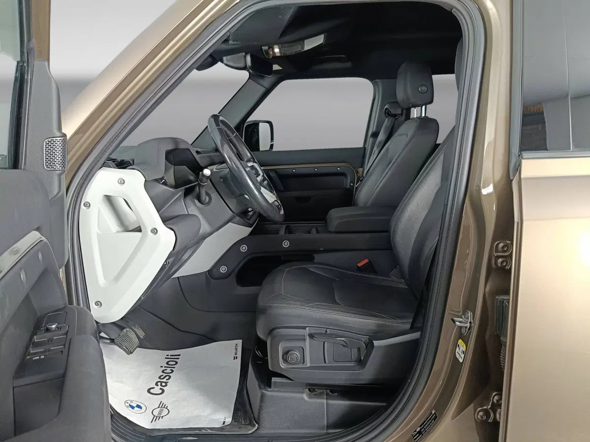Land Rover Defender usata a Ascoli Piceno (8)