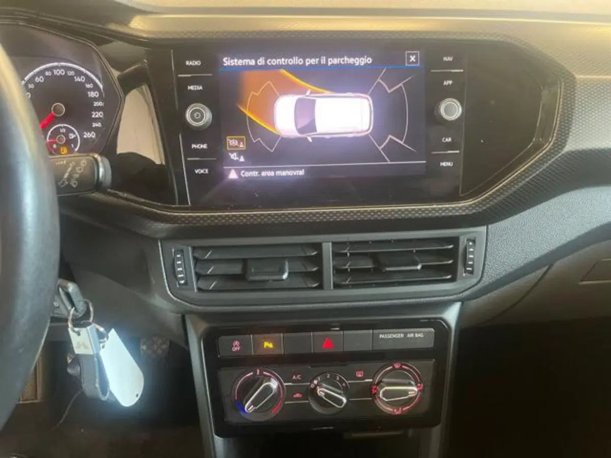 Volkswagen T-Cross usata a Vercelli (13)