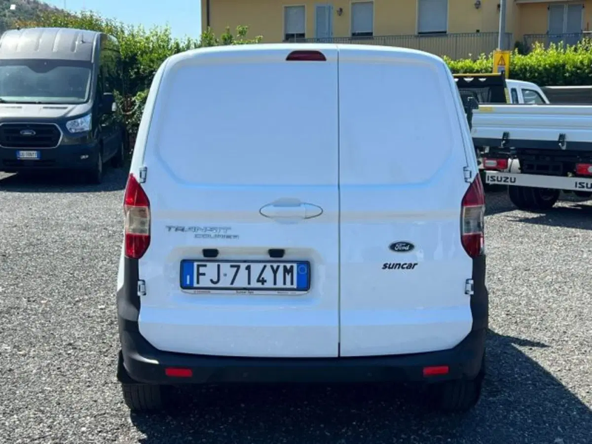 Ford Transit Courier usata a Lucca (2)