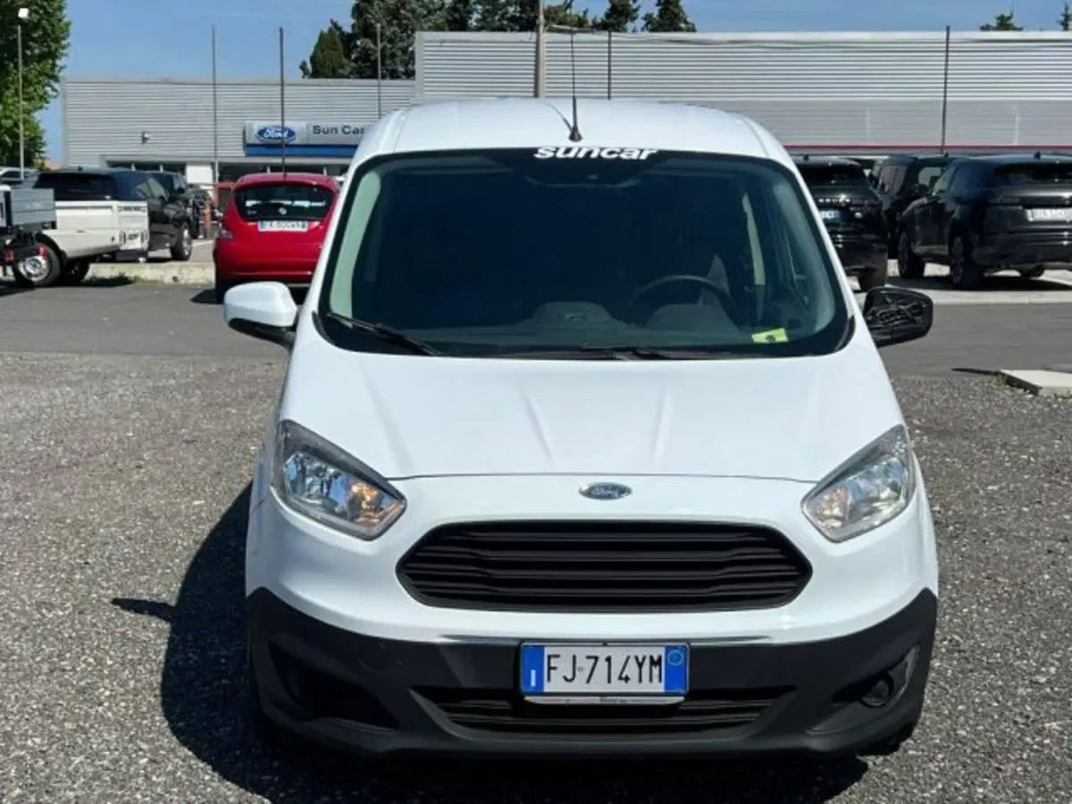 Ford Transit Courier usata a Lucca (7)