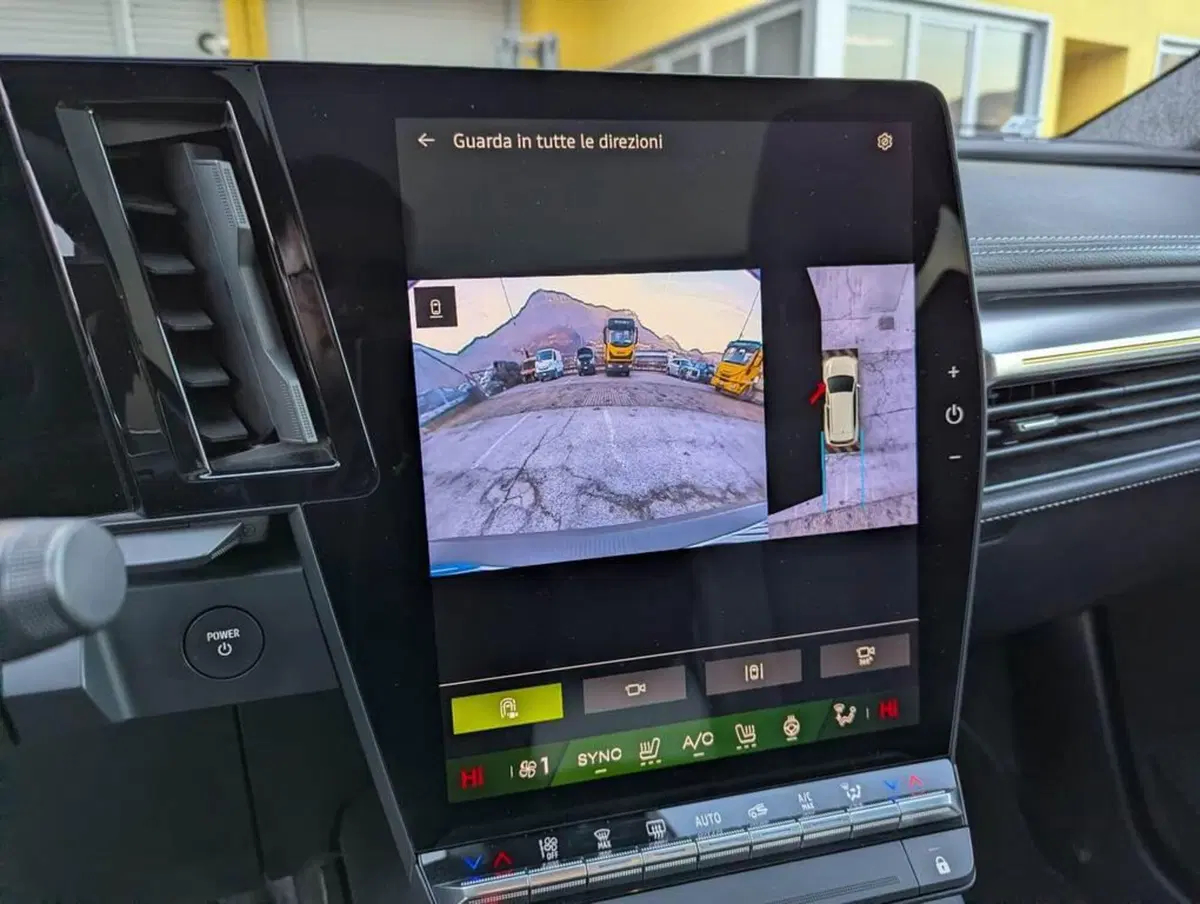 Renault Scenic E-Tech Electric usata a Bolzano (15)